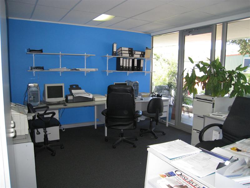 PROFESSIONAL OFFICE IN POPULAR BUILDING Picture 3