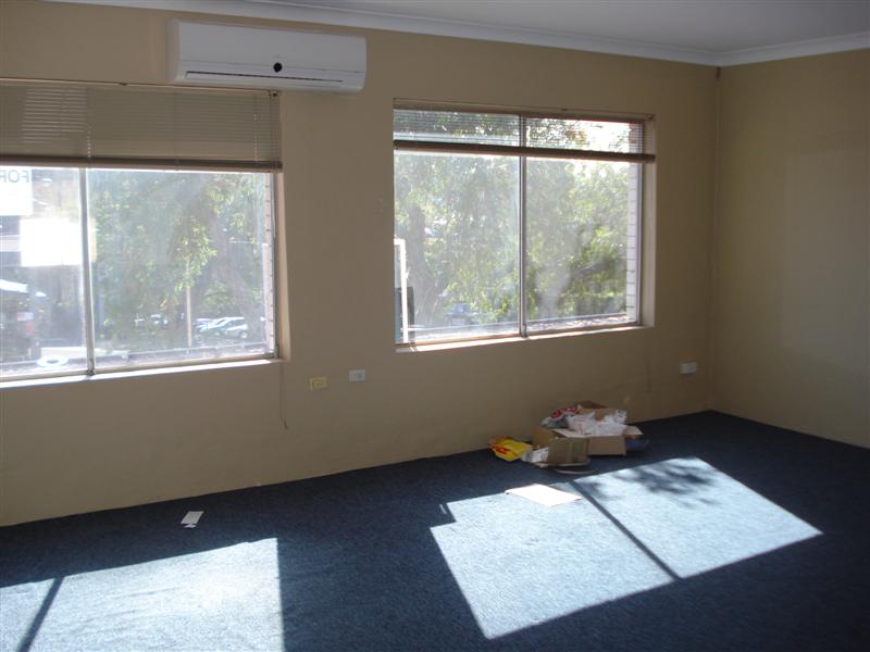 BUDGET RENT COMMERCIAL OFFICE SUITE Picture 3
