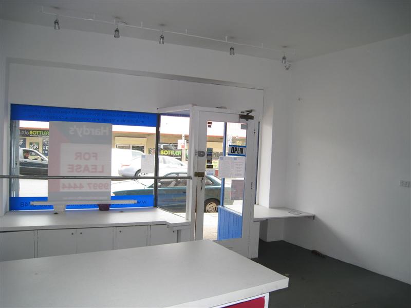 WARATAH STREET POSITION RETAIL PREMISES Picture 2