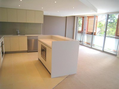 Downsize with-in walking distance to Mona Vale Village Picture