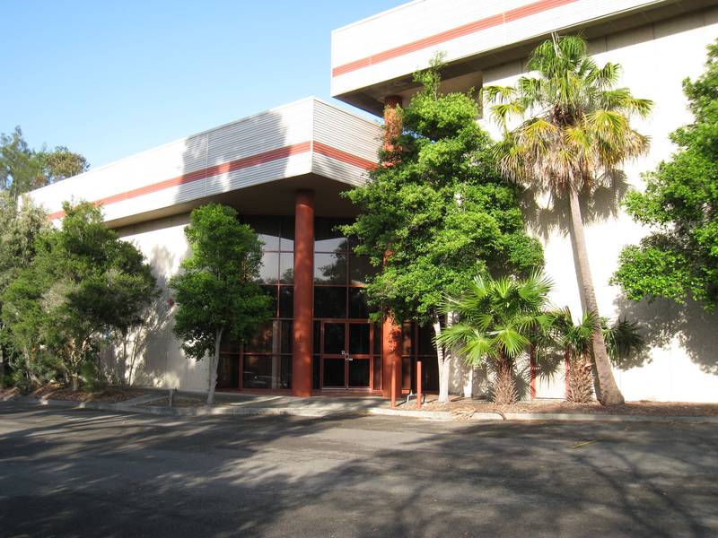 MAJOR WAREHOUSE FACILITY Picture 1