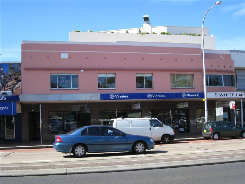 COMMERCIAL RETAIL INVESTMENT WITH QUALITY TENANT Picture 3