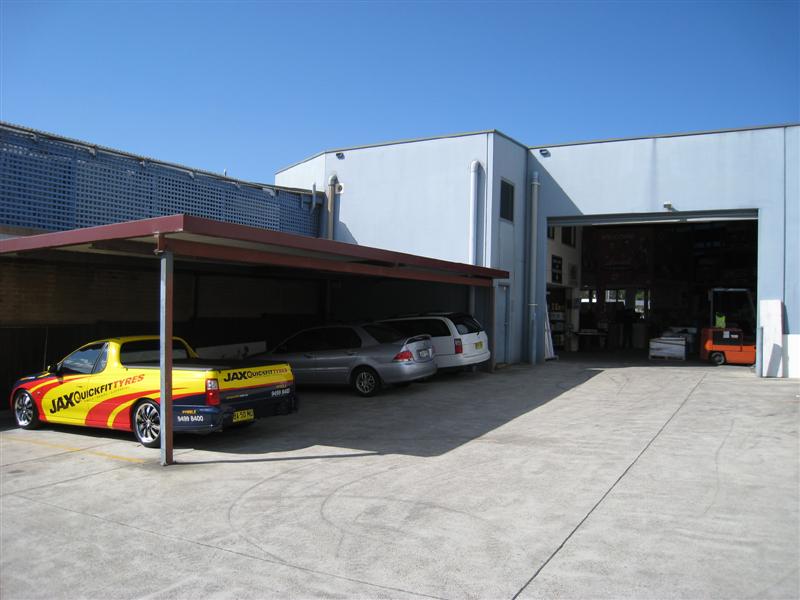 SOLD AT AUCTION BY ROB HENDERSON Picture 3