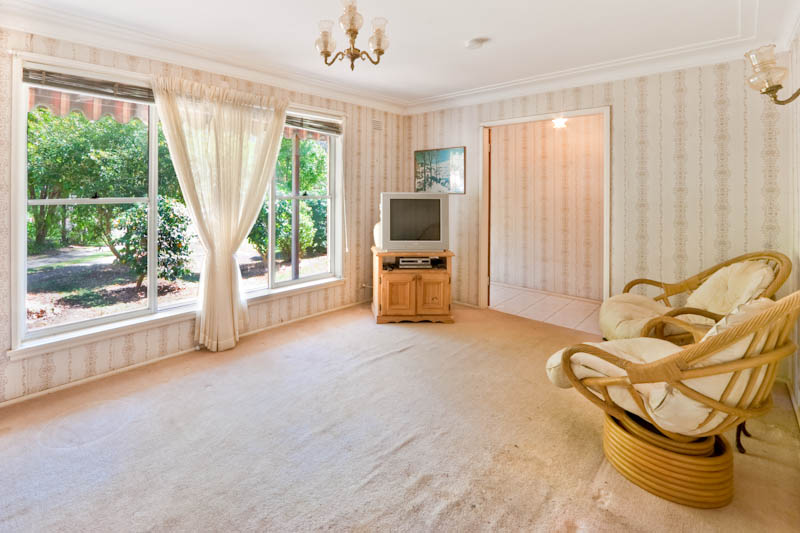 Original Single Level Brick Home in Need of Renovation Picture 2