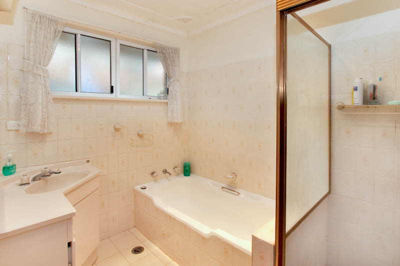 Original Single Level Brick Home in Need of Renovation Picture 3