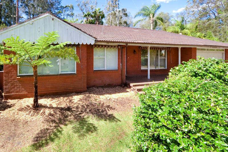 Original Single Level Brick Home in Need of Renovation Picture 1