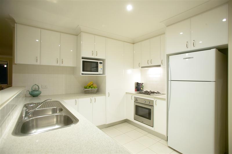 Absolutely Stunning Apartment Picture 3