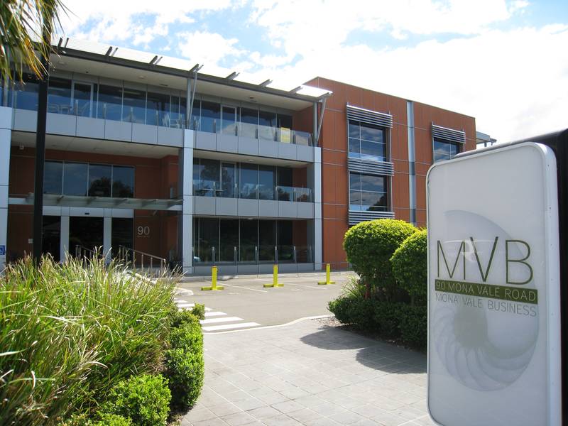 Great Value Ground Floor Suite in Popular "Mona Vale Business Centre" Picture 1