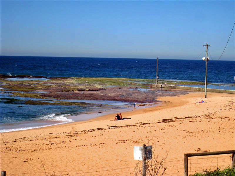 TOWNHOUSE STYLE APARTMENT Picture 2