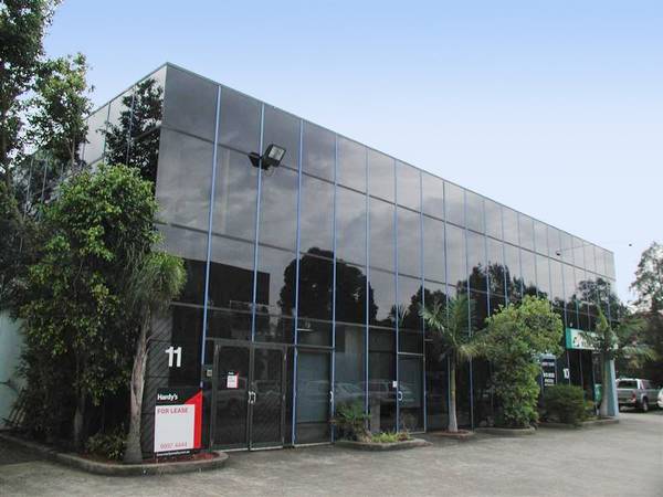 CORPORATE QUALITY FIRST FLOOR COMMERCIAL OFFICES Picture 1