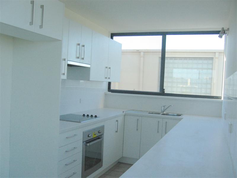 STUNNING BEACH FRONT LOCATION Picture 2