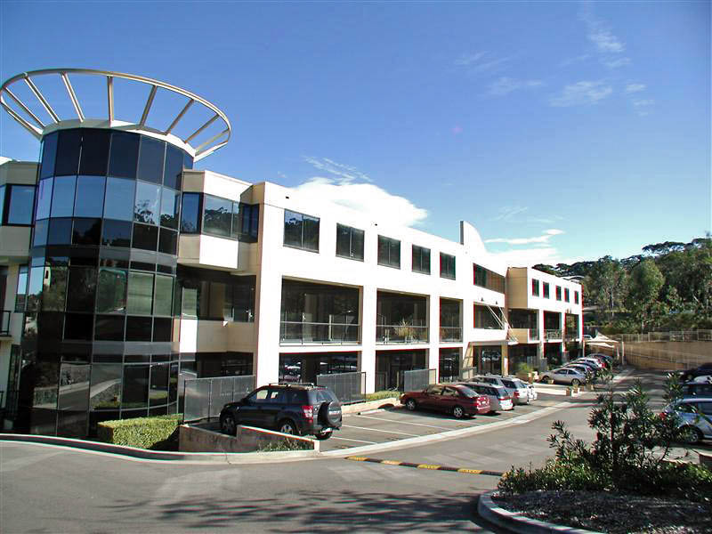 CORPORATE PRESENTATION COMMERCIAL OFFICE SUITE Picture 1