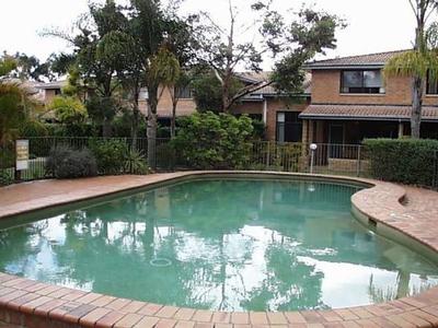 SPACIOUS TOWNHOUSE Picture SPACIOUS TOWNHOUSE Picture
