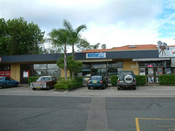 RETAIL SHOP IN TERREY HILLS Picture 3