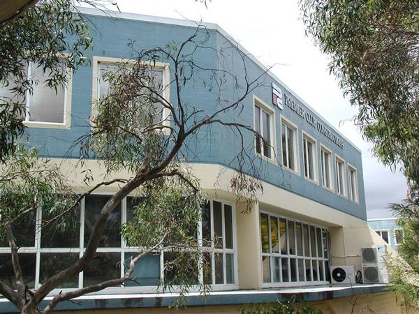 CONTEMPORARY 2 LEVEL OFFICE WITH MANY FEATURES Picture 1