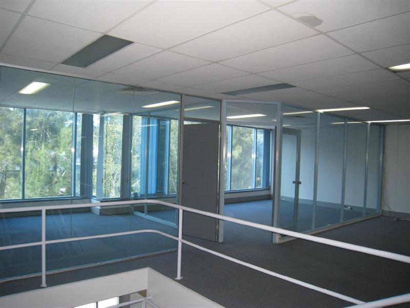 MODERN COMMERCIAL OFFICE WAREHOUSE Picture 2