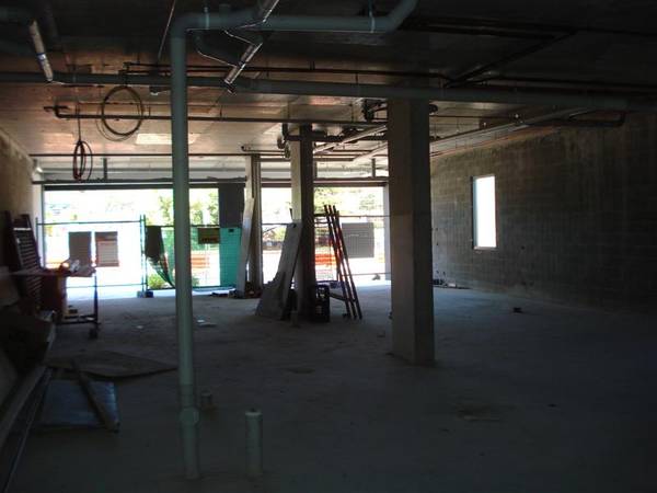 MAIN ROAD RETAIL PREMISES Picture