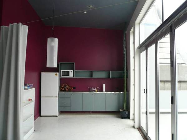 HIGH STUD OFFICE/STUDIO PREMISES Picture 2