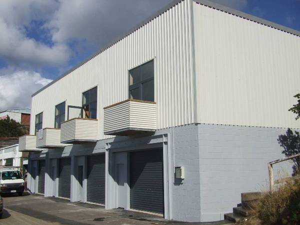 INDUSTRIAL UNIT Picture 1