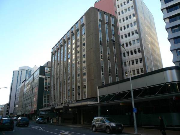 TERRACE OFFICE OPTION -100M2 Picture 1