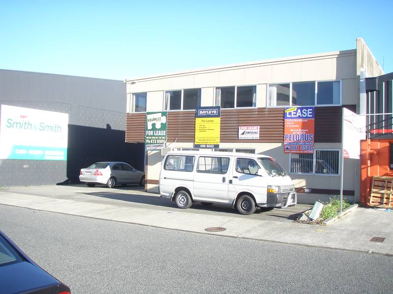 MODERN WAREHOUSE WITH SHOWROOM,OFFICES
AND PARKING Picture MODERN WAREHOUSE WITH SHOWROOM,OFFICES
AND PARKING Picture