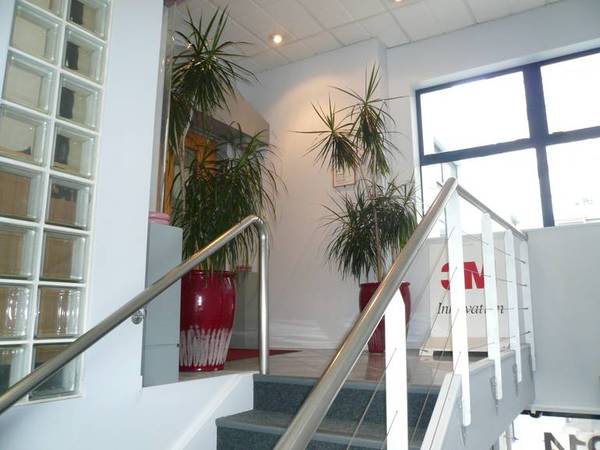 OFFICE PREMISES WITH LARGE DECK Picture OFFICE PREMISES WITH LARGE DECK Picture