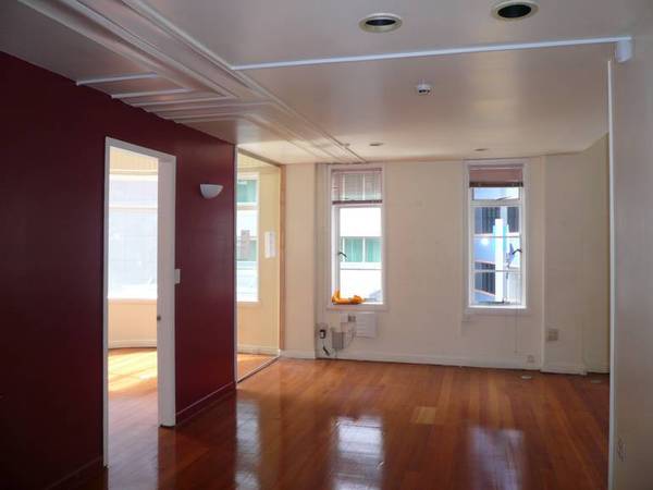 BOUTIQUE OFFICE SUITE IN CBD Picture BOUTIQUE OFFICE SUITE IN CBD Picture