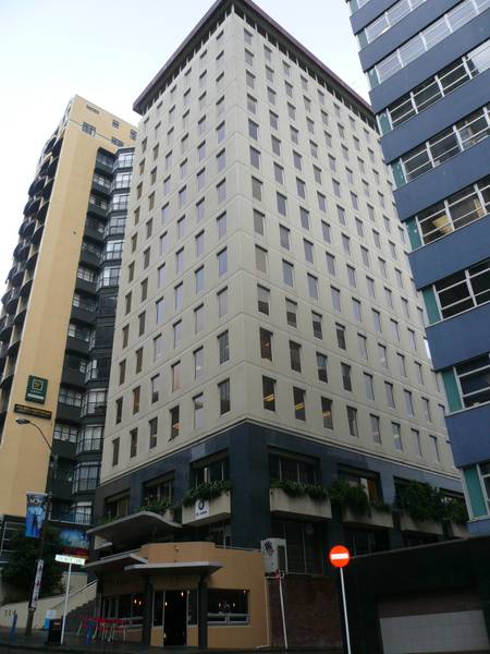 OFFICE SUITE ON THE TERRACE Picture 1