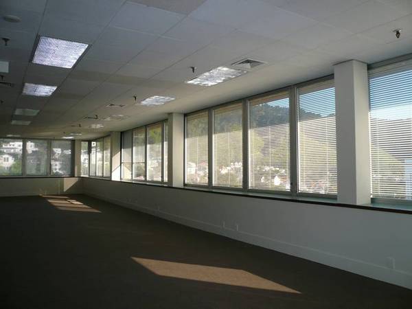 TOP FLOOR ON THE TERRACE Picture 2