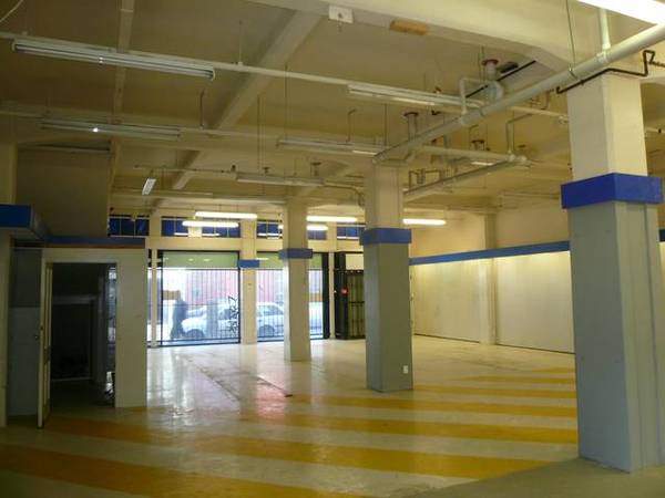 VIVIAN / COLLEGE STREET GROUND FLOOR UNIT 200M2 Picture VIVIAN / COLLEGE STREET GROUND FLOOR UNIT 200M2 Picture