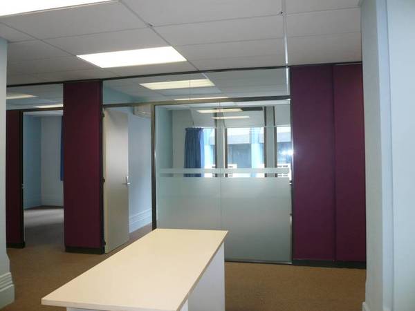 SMALL SUITE IN POST OFFICE SQUARE Picture 3
