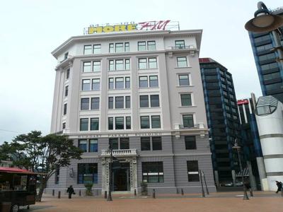 SMALL SUITE IN POST OFFICE SQUARE Picture