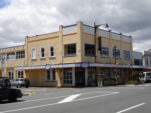 Speights Building,
Petone Picture 2