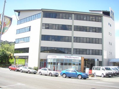 MODERN OFFICE CENTRAL HUTT WITH CARPARKS Picture