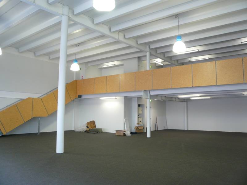 KAIWHARAWHARA ROAD RETAIL/SHOWROOM Picture 3