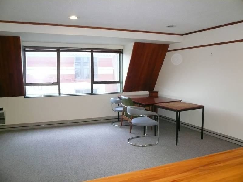 THORNDON OFFICE FLOOR WITH CARPARKING Picture 3