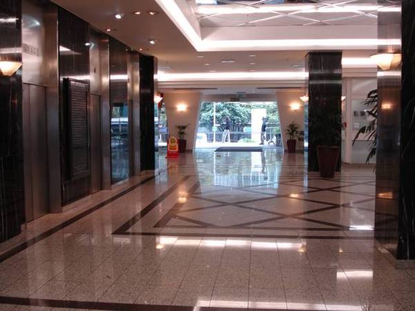 CENTRAL CITY OFFICE FLOOR Picture 2