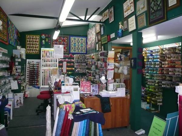 160m2 RETAIL WITH GREAT VISIBILITY AND COURTYARD AT FRONT Picture 2