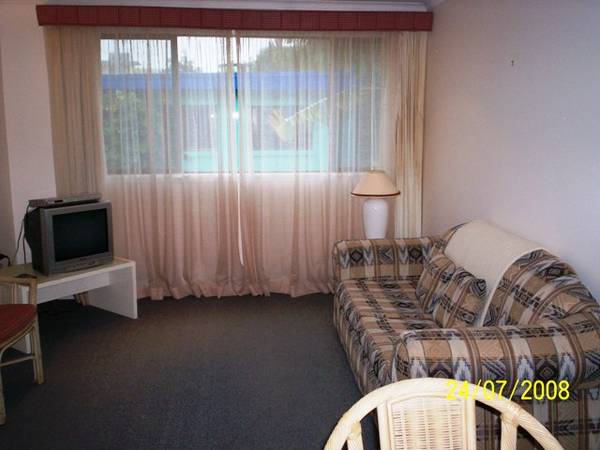 Hastings Street Apartment Picture 3