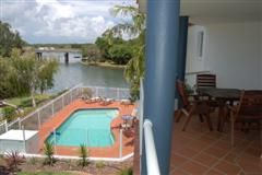 Mediterranean Style Waterfront Apartment Picture 1