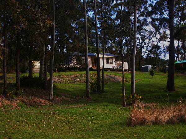 Only minutes to Eumundi Picture 1