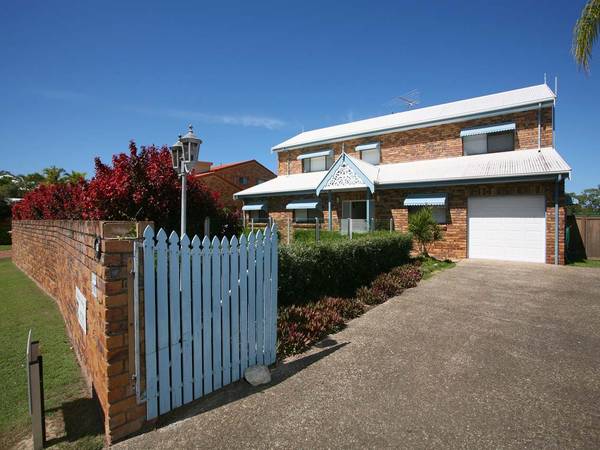 Riverfront Home with Private Sandy Beach and Jetty Picture