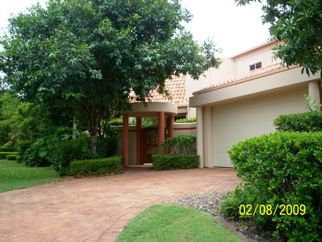 Noosa Springs Property Picture 1