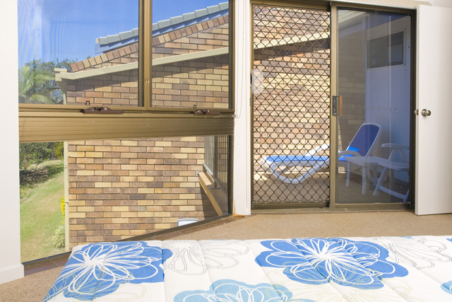 Absolute Beachfront
Complex Picture 2