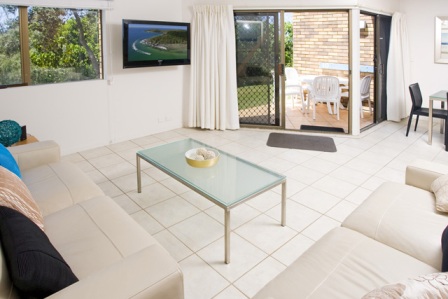 Absolute Beachfront
Complex Picture 3