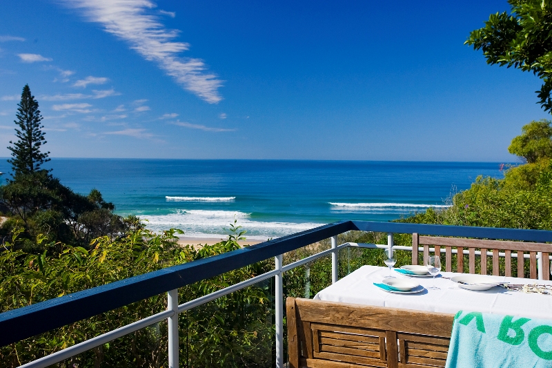 Beachfront Street - Northern Aspect - Amazing Views! Picture 3