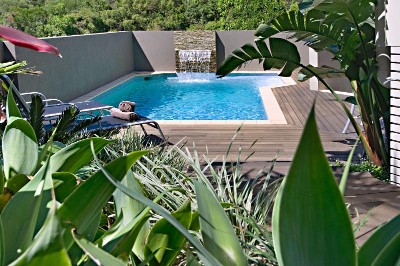 STUNNING PET FRIENDLY BEACH HOUSE Picture