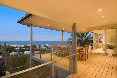 STUNNING FULLY FURNISHED BEACH HOME Picture