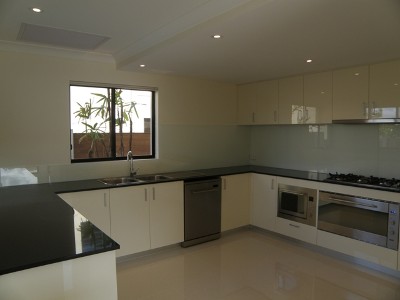Brand new stylish home in Noosa Springs!! Picture