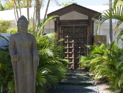 Stunning Balinese Style Retreat Picture 1